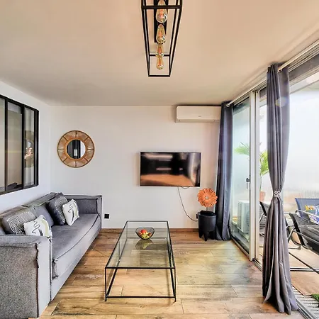 Sea View - 5min Monaco - Swimming Pool Apartament
